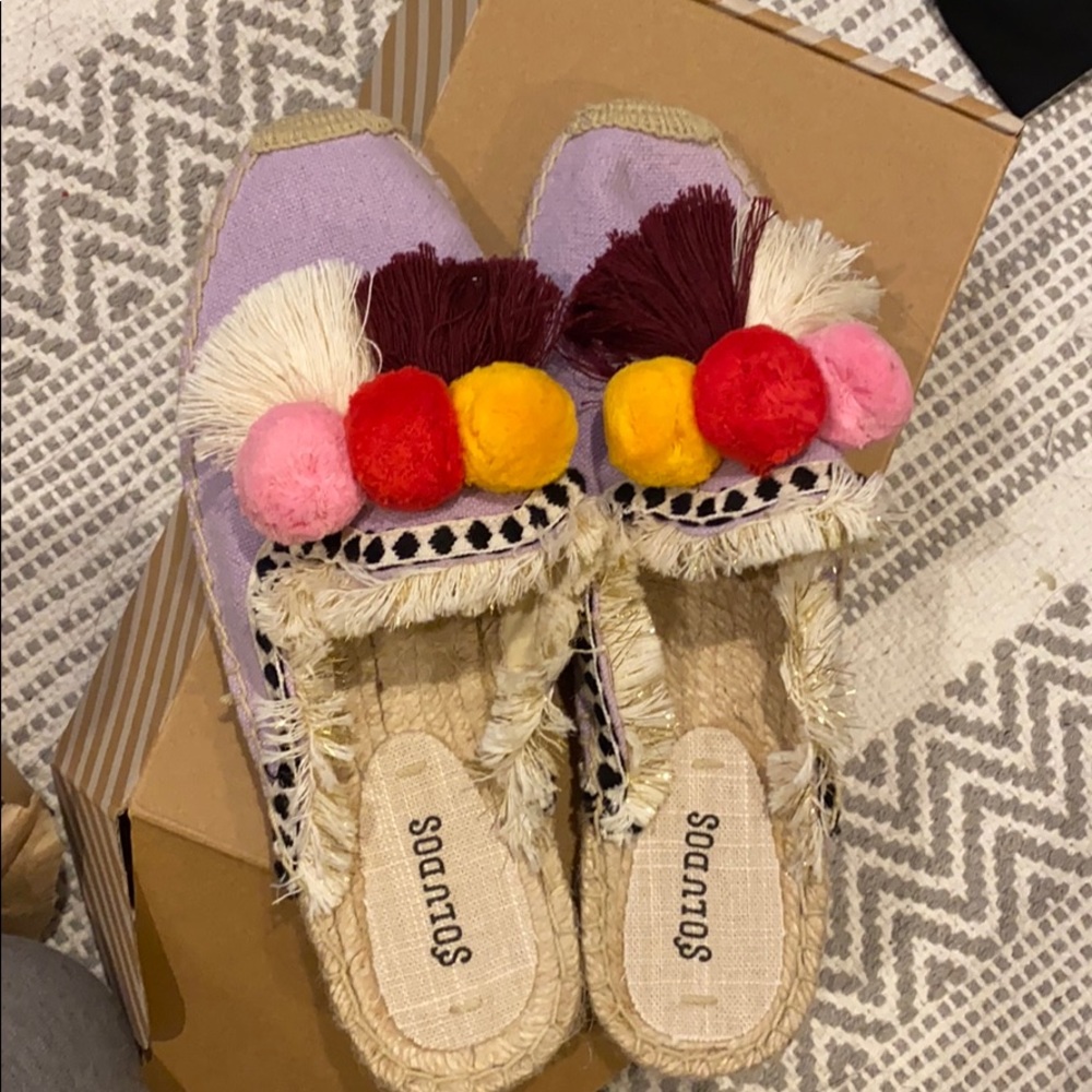 Soludos frayed edge pompom mule